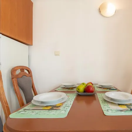 Sun I Apartment *