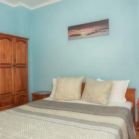 Sun I Σάνι Μπιτς